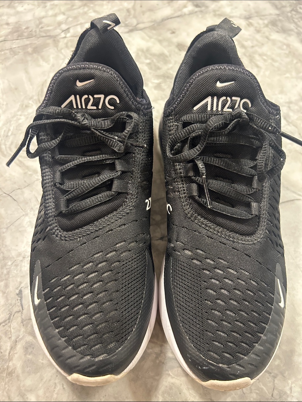 Nike Air270 women’s Black Athletic Running shoes, size 8